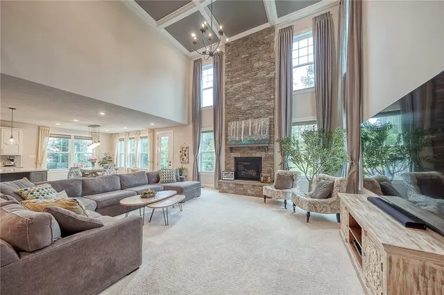 1703 Stevensan gallery image 35