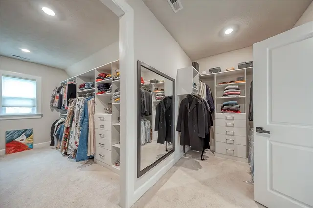 1703 Stevensan gallery image 38