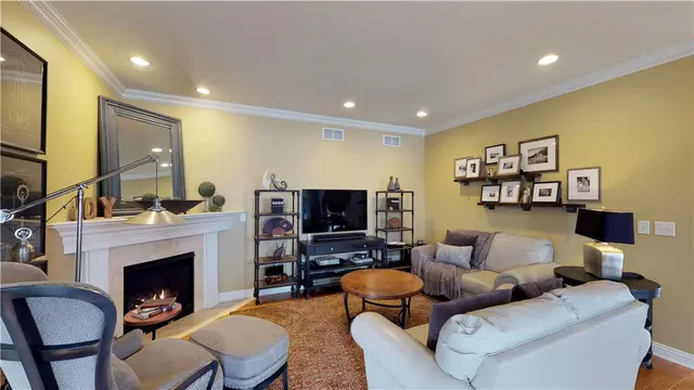 1703 Waterleaf Dr gallery image 2