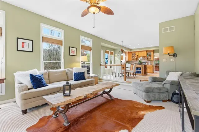 1704 Saw Grass Ct gallery image 5