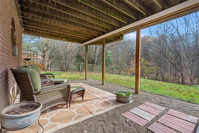 1704 Saw Grass Ct gallery image 26