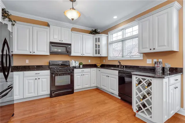 1707 Waterleaf Dr gallery image 3