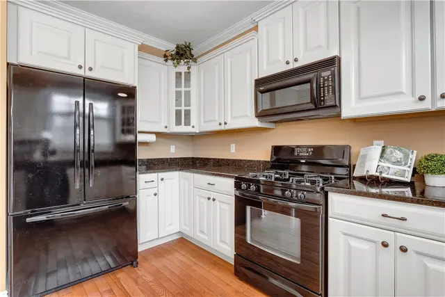 1707 Waterleaf Dr gallery image 4