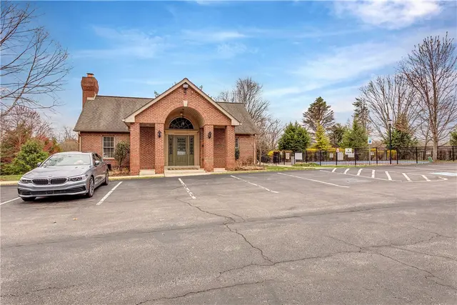 1707 Waterleaf Dr gallery image 22