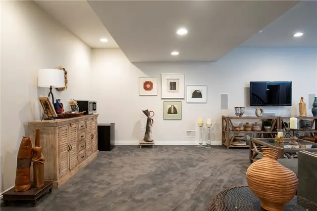 1715 Waterleaf Dr gallery image 10