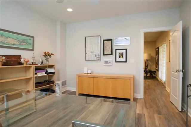1715 Waterleaf Dr gallery image 15