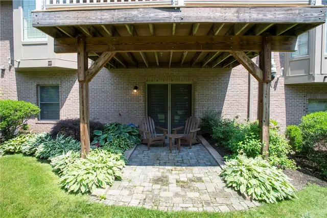 1715 Waterleaf Dr gallery image 26