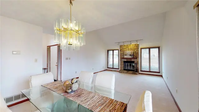 1730 Sample Rd gallery image 3