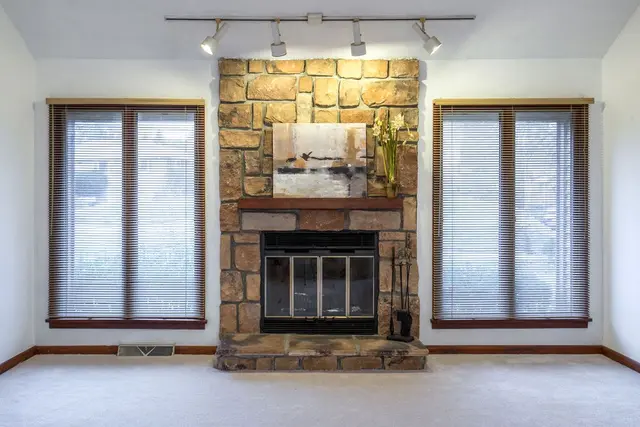 1730 Sample Rd gallery image 4