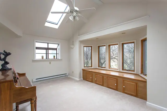 1730 Sample Rd gallery image 7