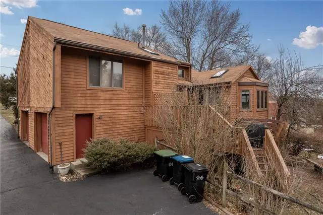 1730 Sample Rd gallery image 14