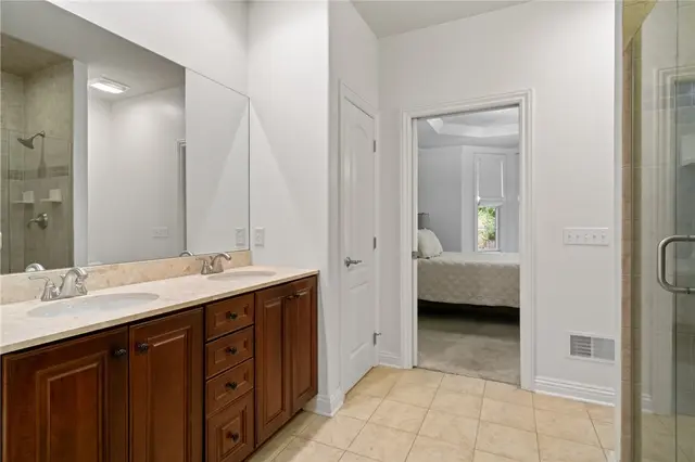 1737 Waterleaf Dr gallery image 9