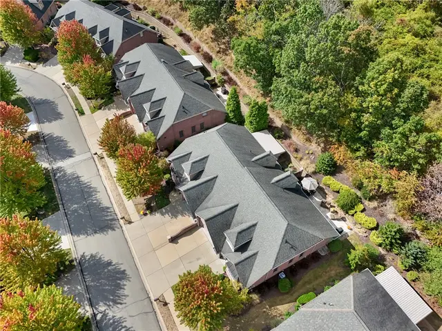 1737 Waterleaf Dr gallery image 10