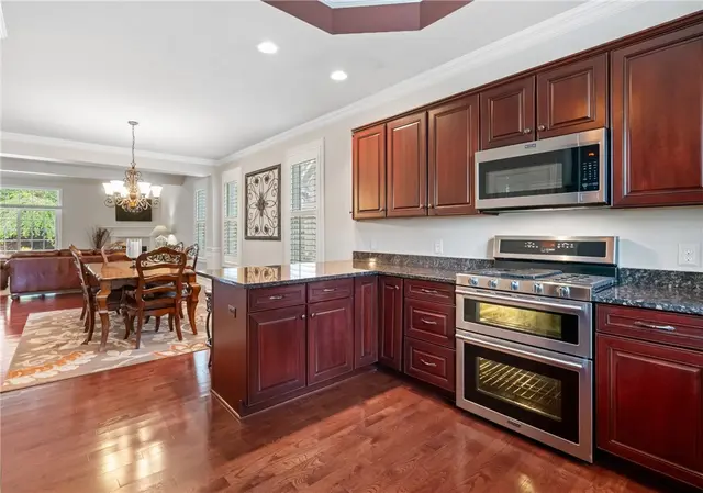 1737 Waterleaf Dr gallery image 18