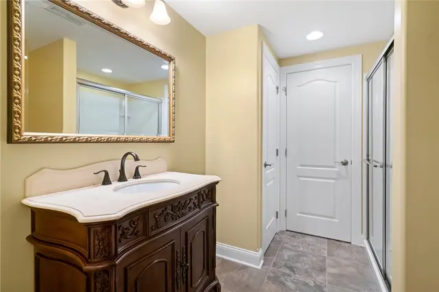 1737 Waterleaf Dr gallery image 32