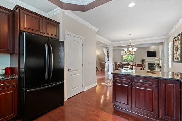 1737 Waterleaf Dr gallery image 33