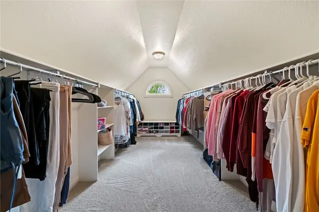 1737 Waterleaf Dr gallery image 34