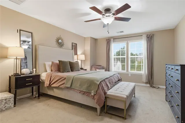 174 Broadstone Dr gallery image 3