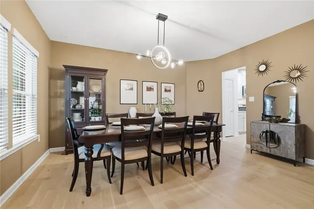174 Broadstone Dr gallery image 9