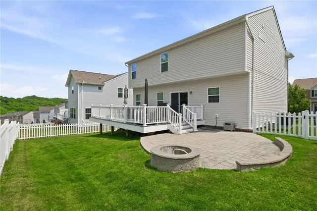 174 Broadstone Dr gallery image 19