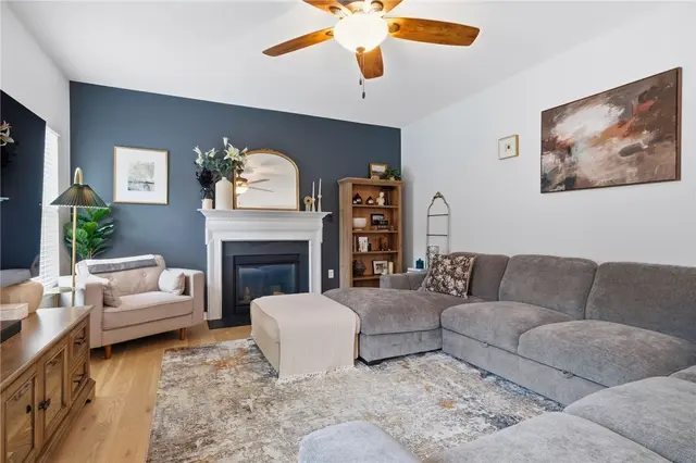 174 Broadstone Dr gallery image 23
