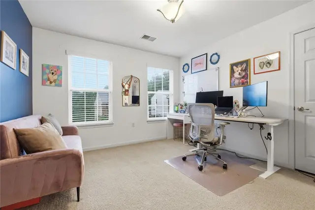 174 Broadstone Dr gallery image 27