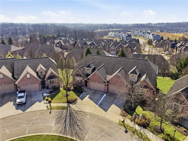 1742 Waterleaf Dr gallery image 3