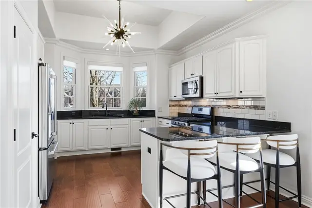 1742 Waterleaf Dr gallery image 13