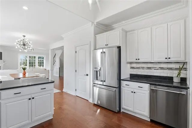 1742 Waterleaf Dr gallery image 18