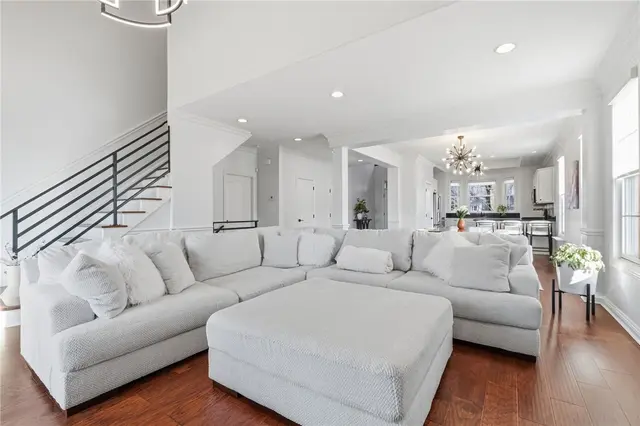 1742 Waterleaf Dr gallery image 22