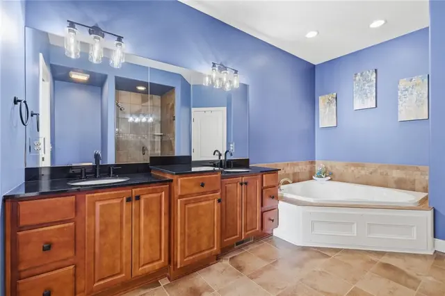 1742 Waterleaf Dr gallery image 28