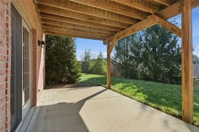 1742 Waterleaf Dr gallery image 47