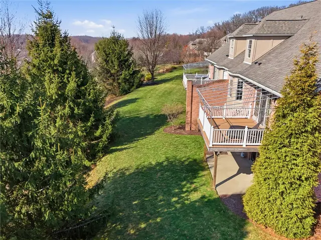 1742 Waterleaf Dr gallery image 49