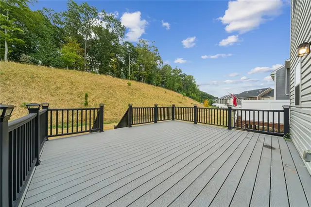 175 Curtis Ct gallery image 6