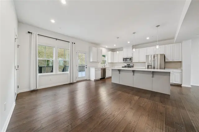 175 Curtis Ct gallery image 15