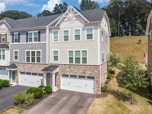 175 Curtis Ct gallery image 18