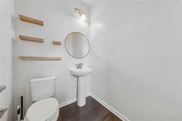 175 Curtis Ct gallery image 22