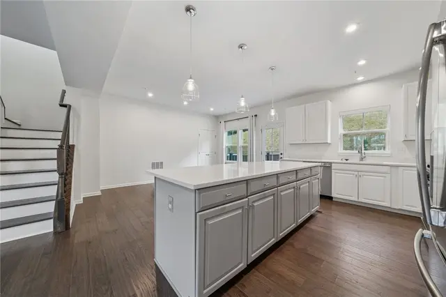 175 Curtis Ct gallery image 29