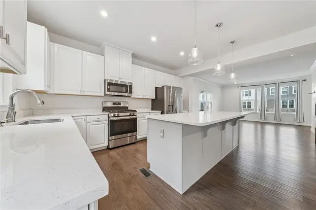 175 Curtis Ct gallery image 30