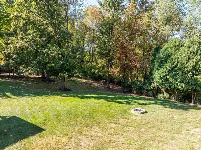 175 Pinehurst Drive gallery image 42