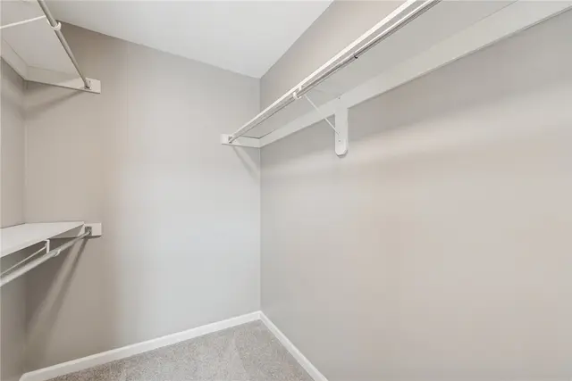 176 Berry Field Court gallery image 8
