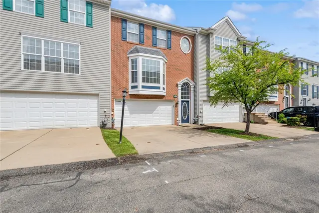 176 Berry Field Court gallery image 10