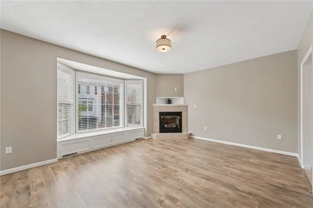 176 Berry Field Court gallery image 11
