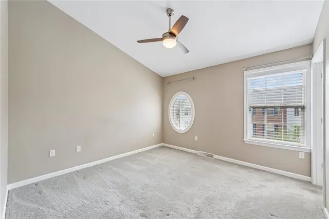 176 Berry Field Court gallery image 16