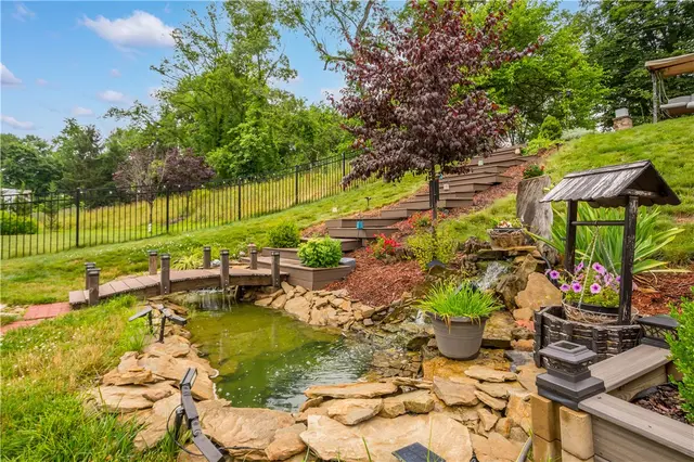 1761 Stevensan Dr gallery image 2