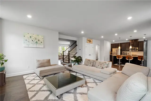 1761 Stevensan Dr gallery image 10