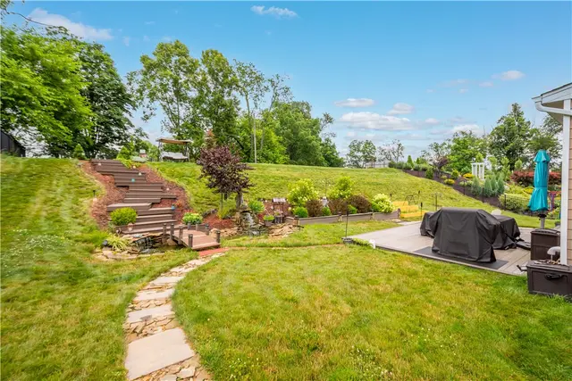 1761 Stevensan Dr gallery image 14