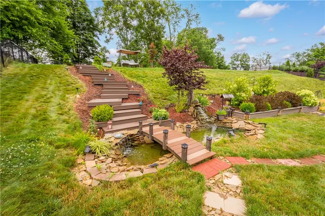 1761 Stevensan Dr gallery image 21