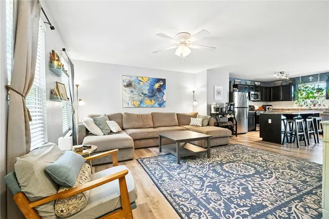 177 Cheryl Drive gallery image 16