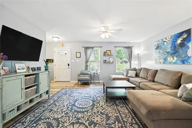 177 Cheryl Drive gallery image 18